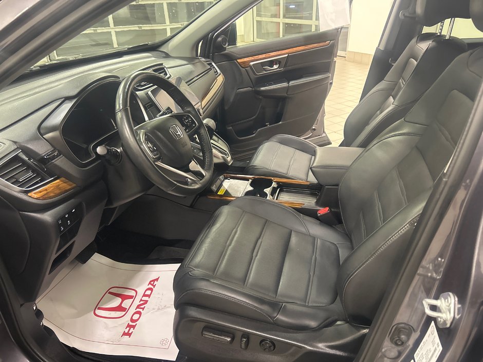 Honda CR-V Touring 2022-19