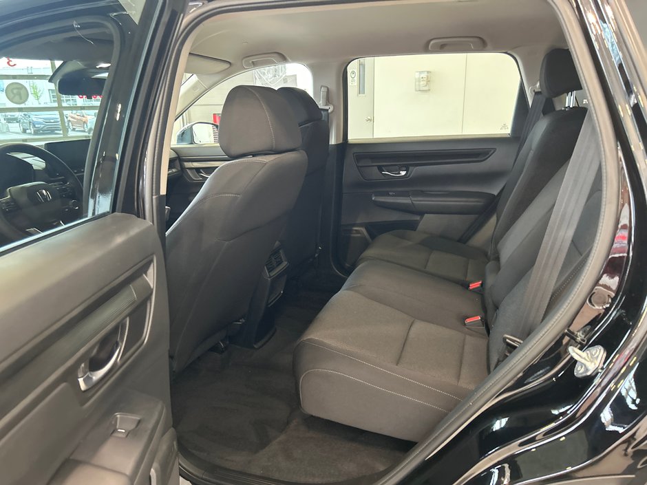 Honda CR-V LX 2023-17