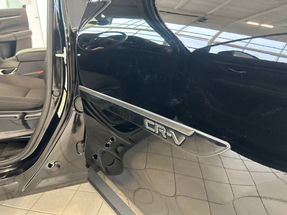 Honda CR-V LX 2023-9