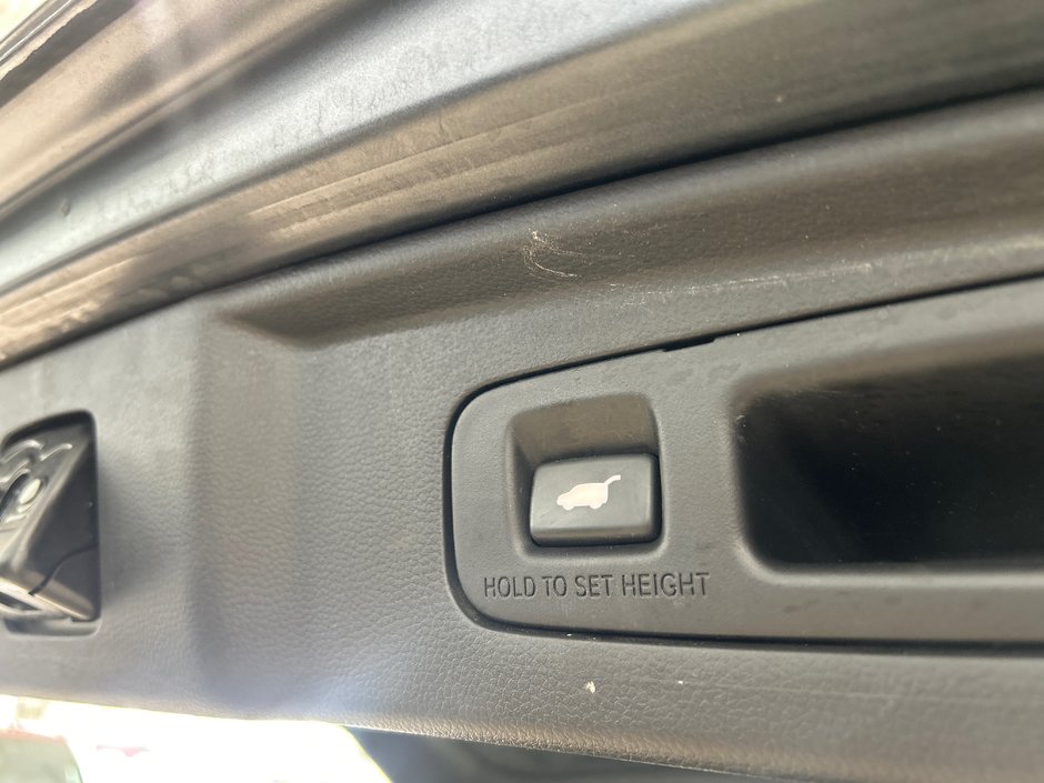 Honda CR-V EX-L 2023-11
