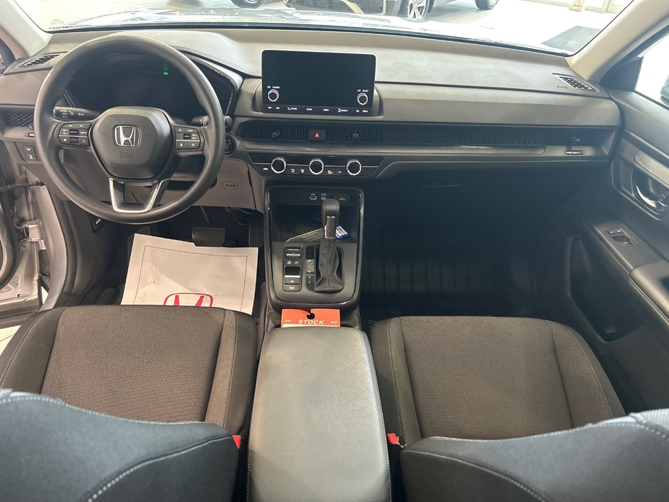 Honda CR-V LX 2023-11