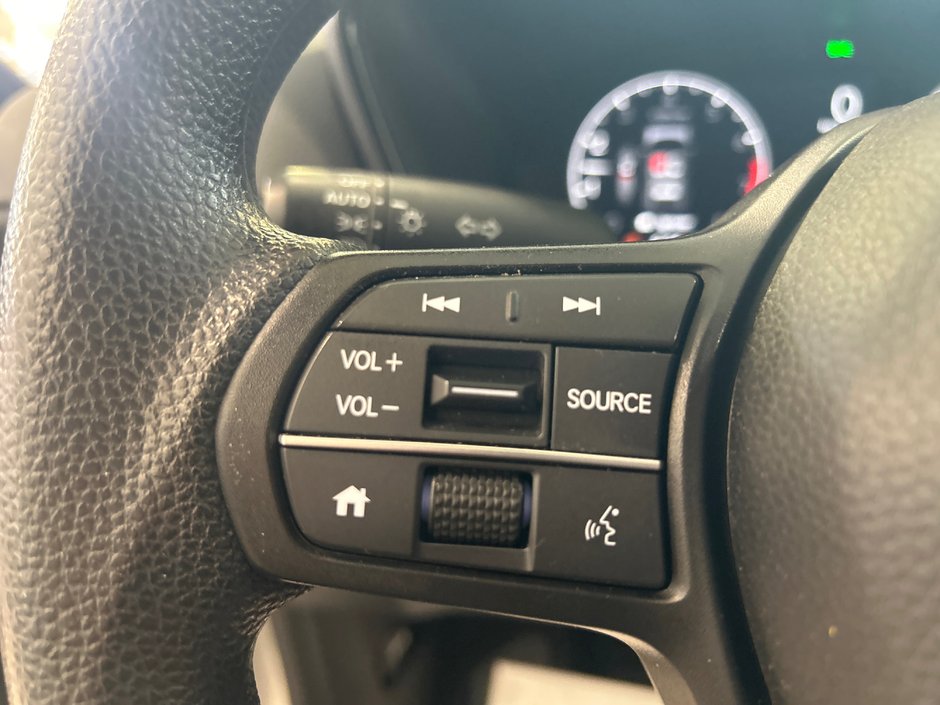 Honda CR-V LX 2023-23