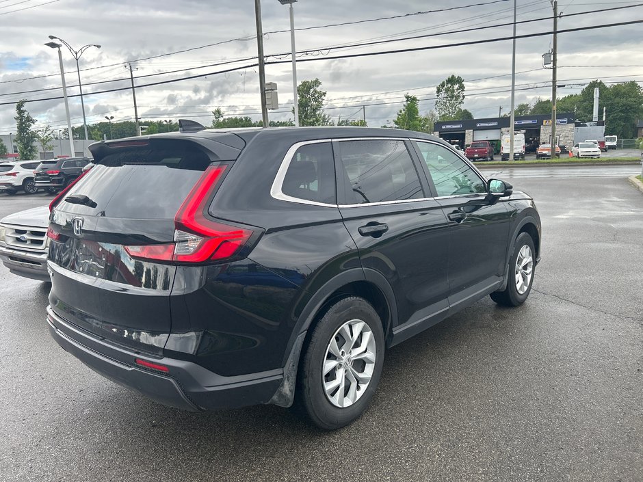 Honda CR-V LX 2023-4