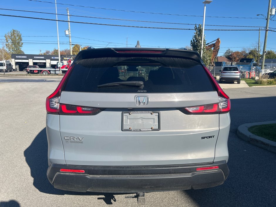 Honda CR-V Sport 2023-3