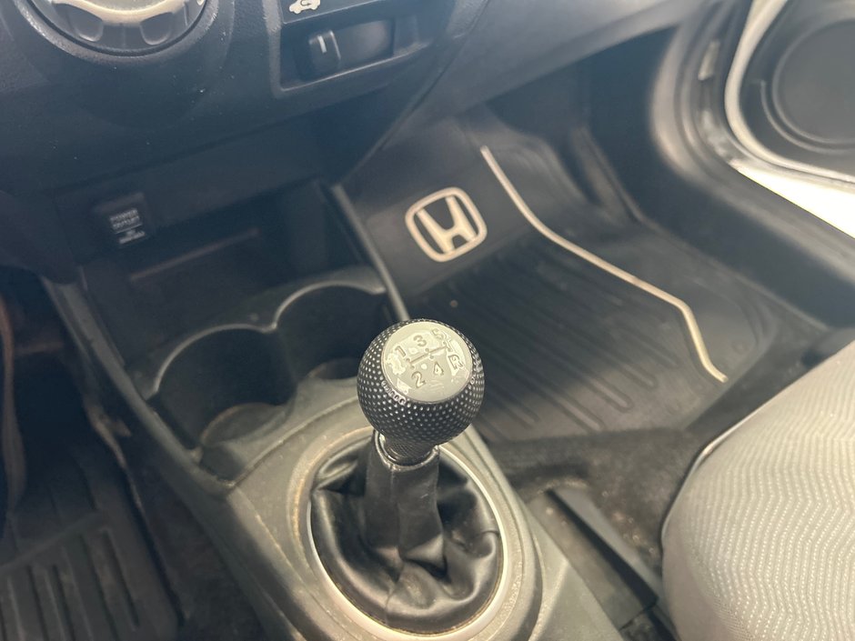 Honda Fit DX-A 2014-16