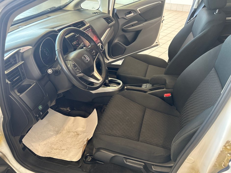 Honda Fit EX 2018-16