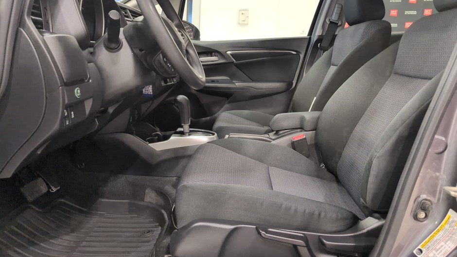 Honda Fit LX 2018-14