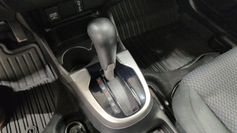 Honda Fit LX 2018-17