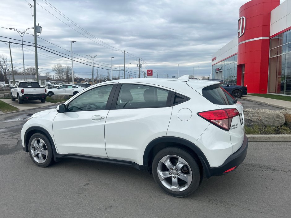 2016 Honda HR-V LX-3