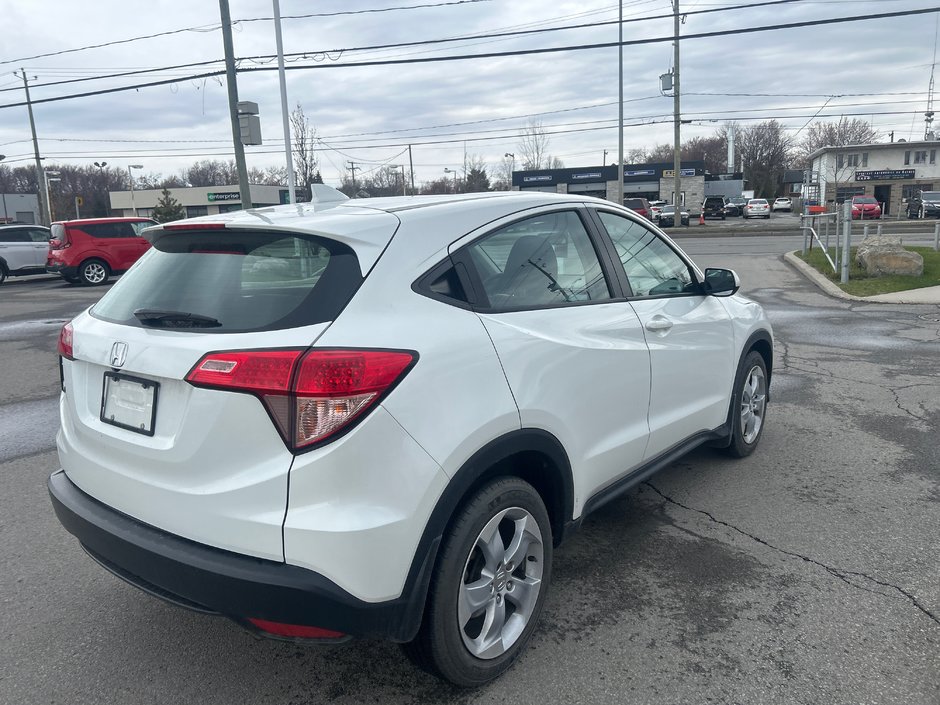 2016 Honda HR-V LX-5