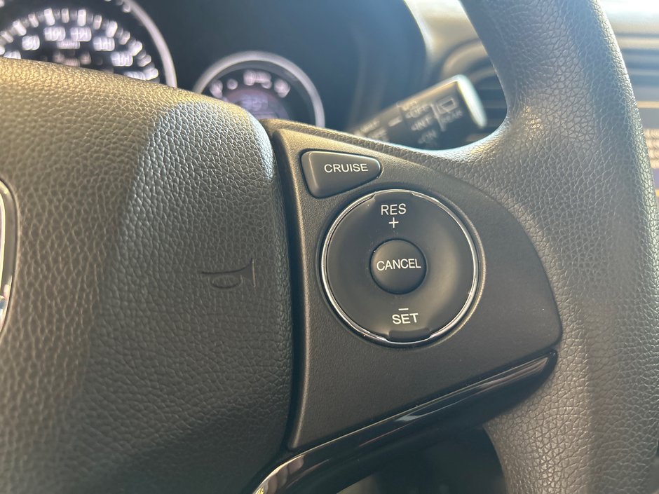 2016 Honda HR-V LX-25
