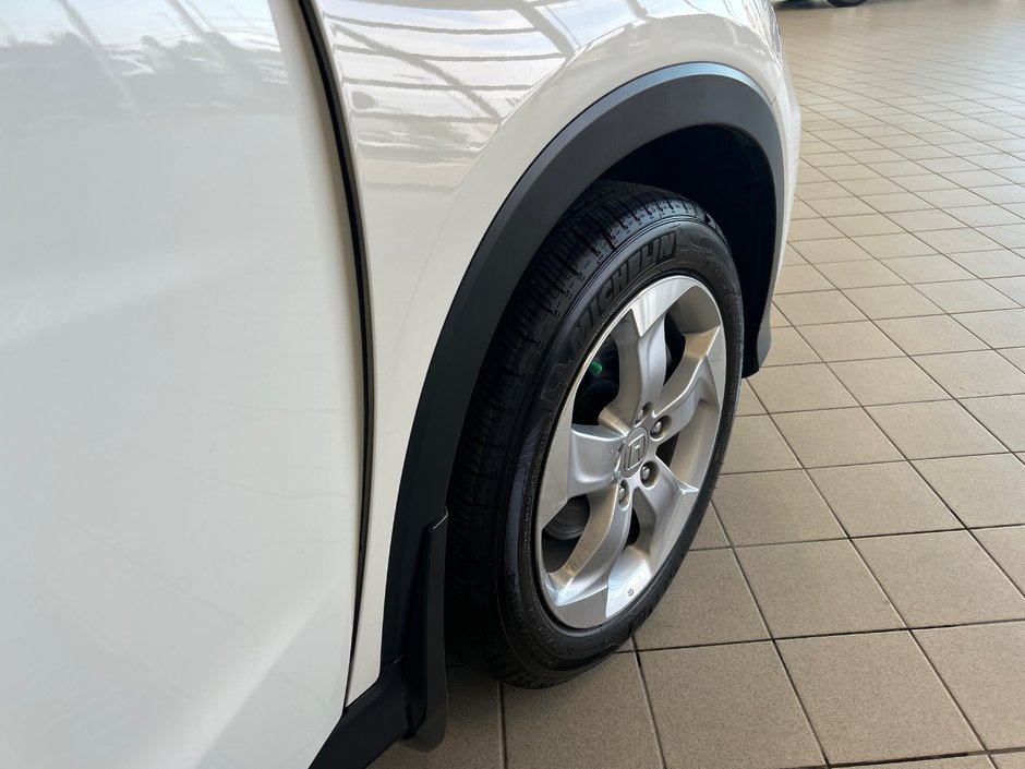 2016 Honda HR-V LX-16
