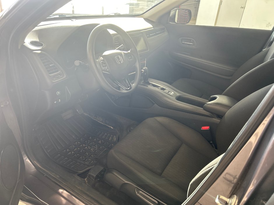 Honda HR-V LX 2018-17