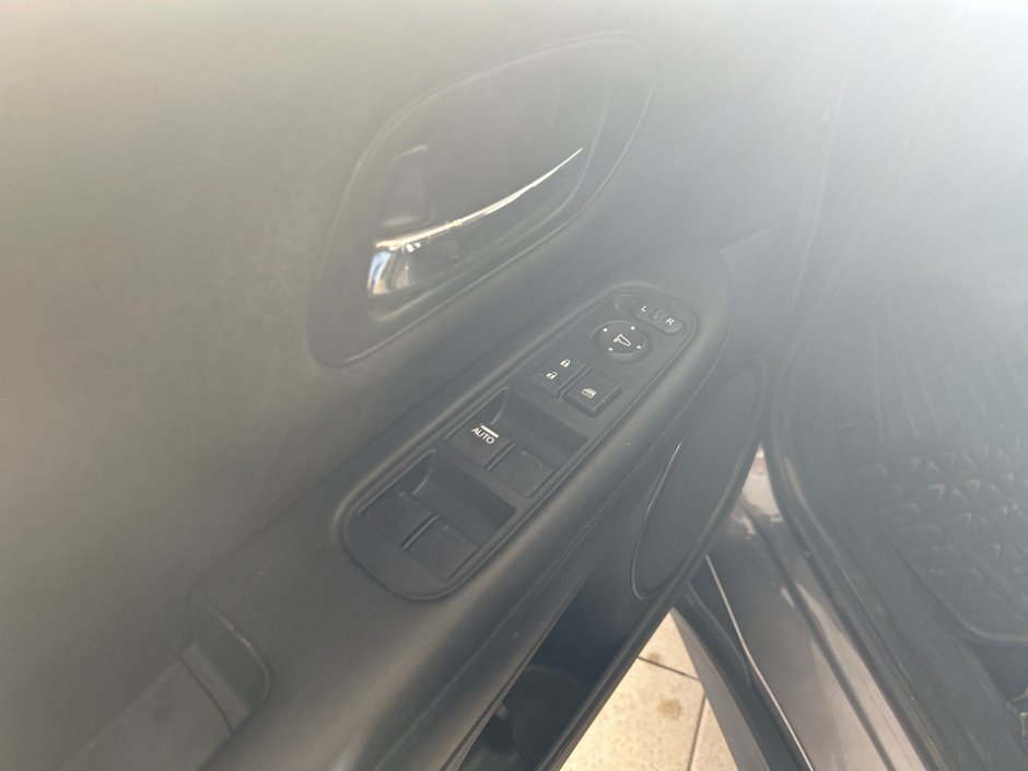 Honda HR-V LX 2018-18