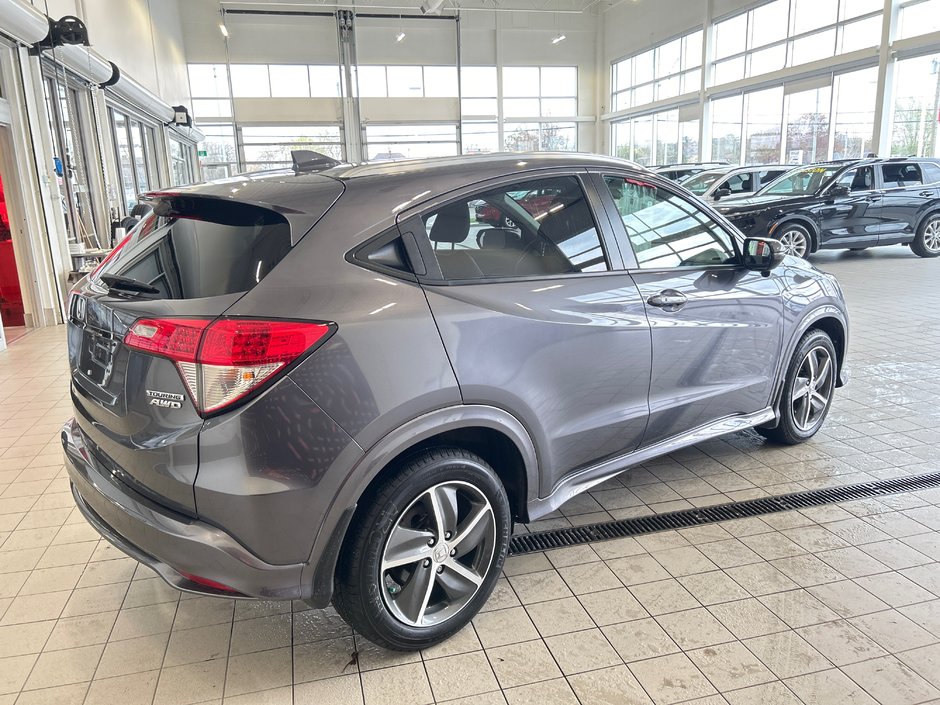 Honda HR-V Touring 2021-6