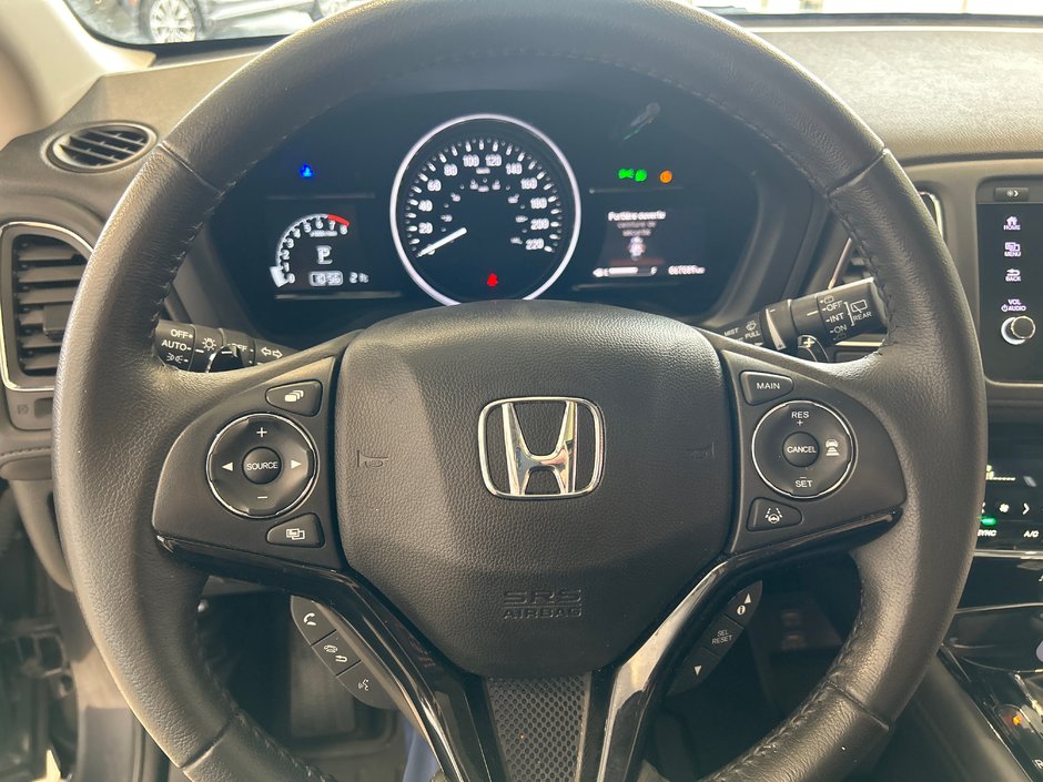 Honda HR-V Touring 2021-27