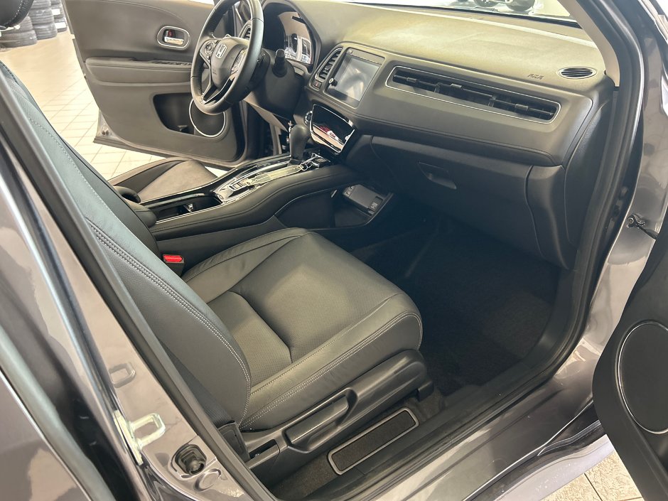 Honda HR-V Touring 2021-14