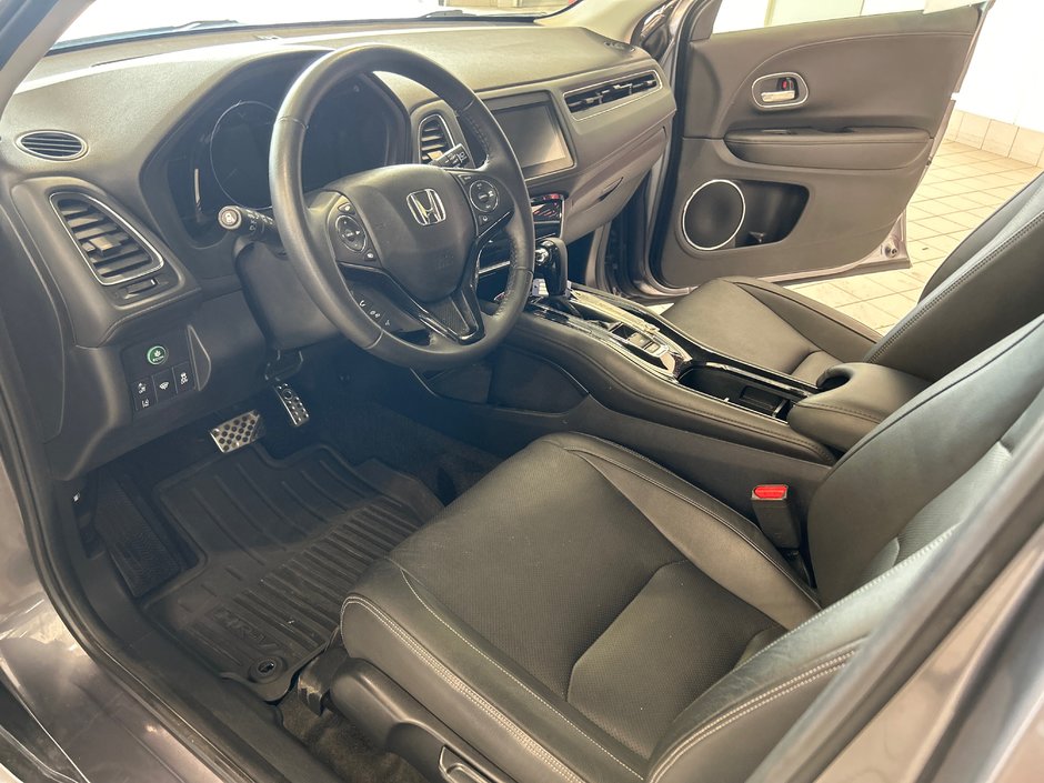 Honda HR-V Touring 2021-19
