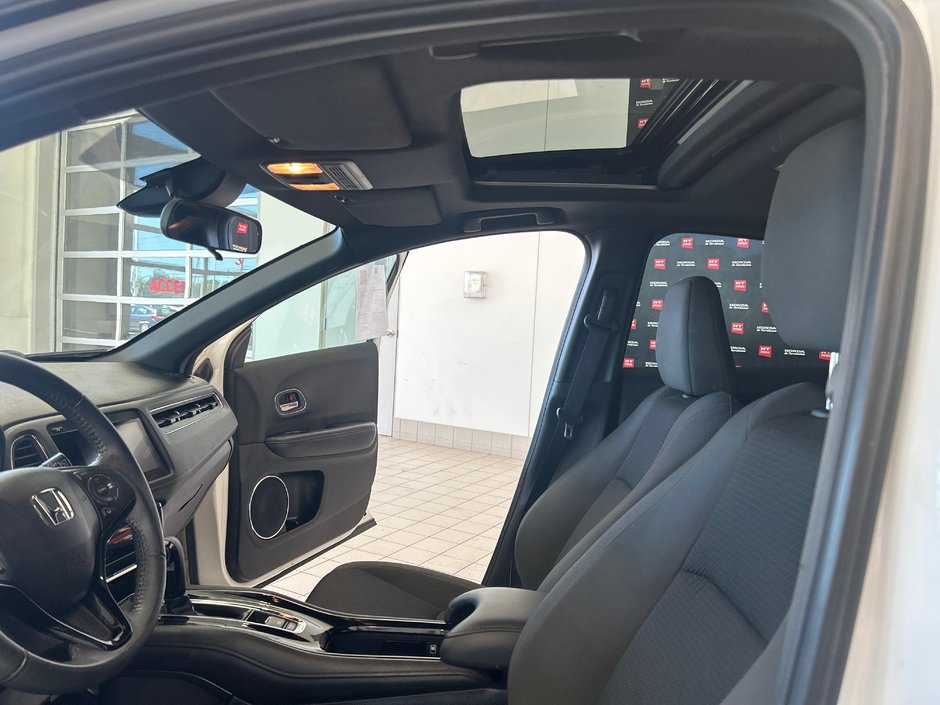Honda HR-V Sport 2022-33