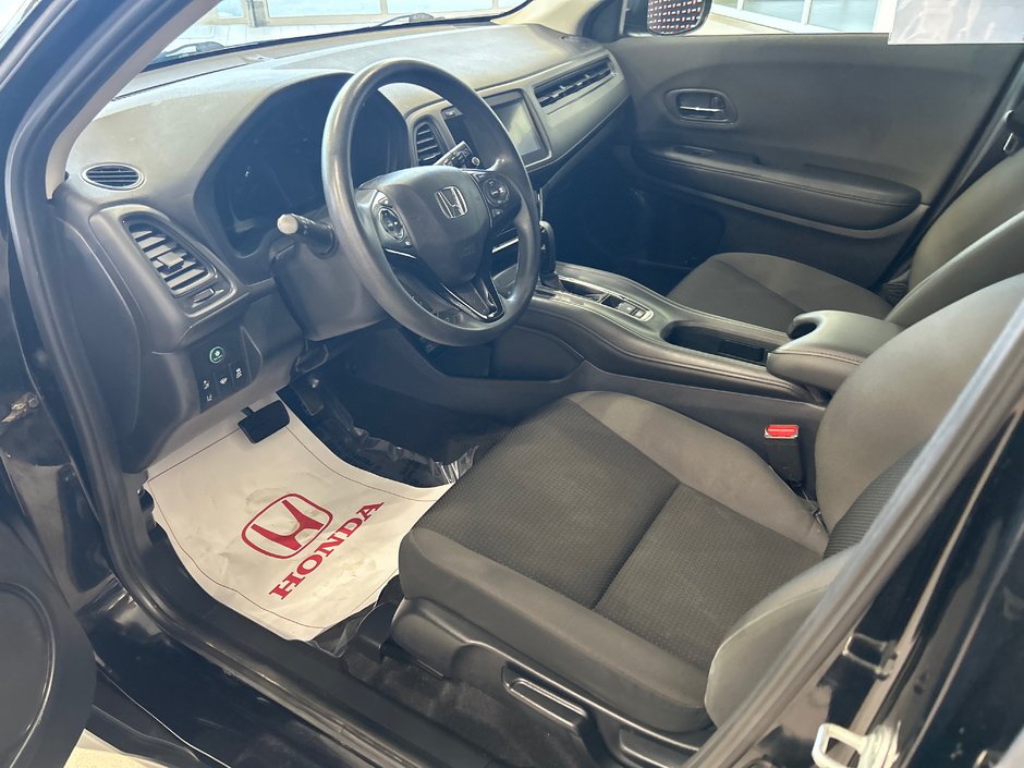 2022 Honda HR-V LX-13