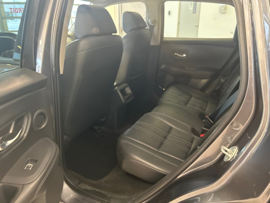 Honda HR-V EX-L Navi 2023-9