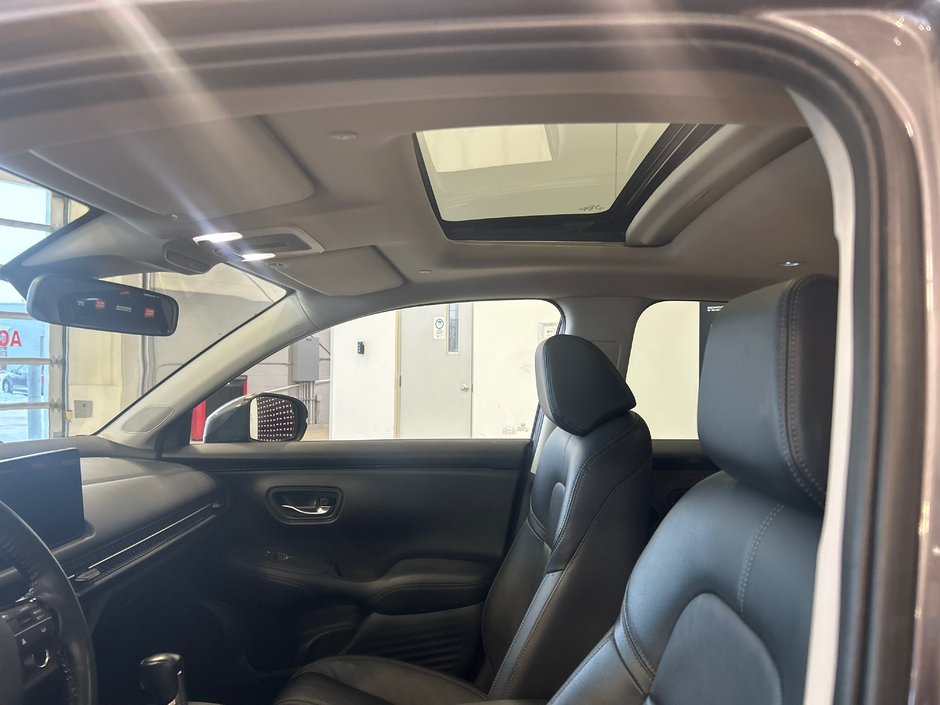 Honda HR-V EX-L Navi 2023-20