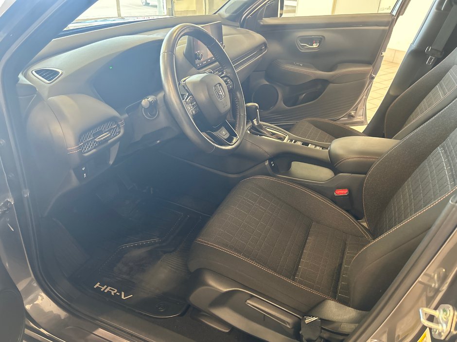 Honda HR-V Sport-B 2024-16