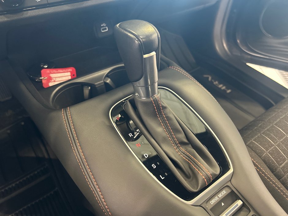 Honda HR-V Sport-B 2024-19