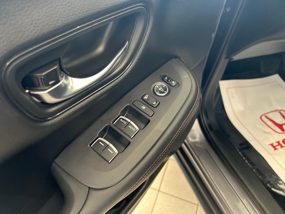 Honda HR-V Sport-B 2024-16