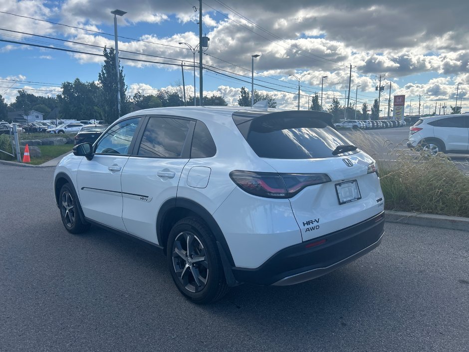Honda HR-V Sport-B 2024-3