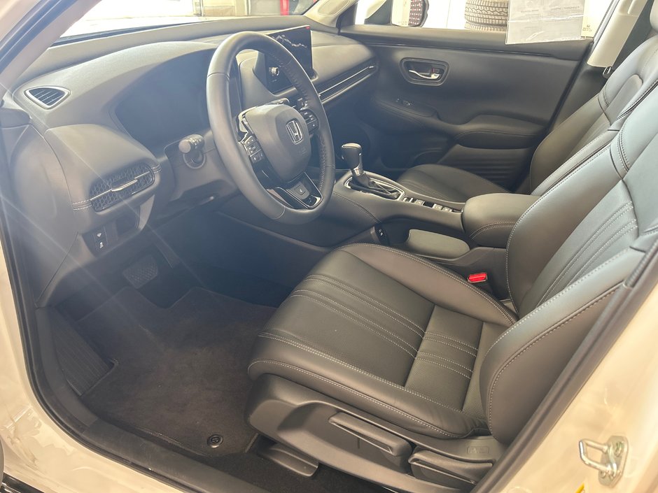 2025 Honda HR-V EX-L Navi-14