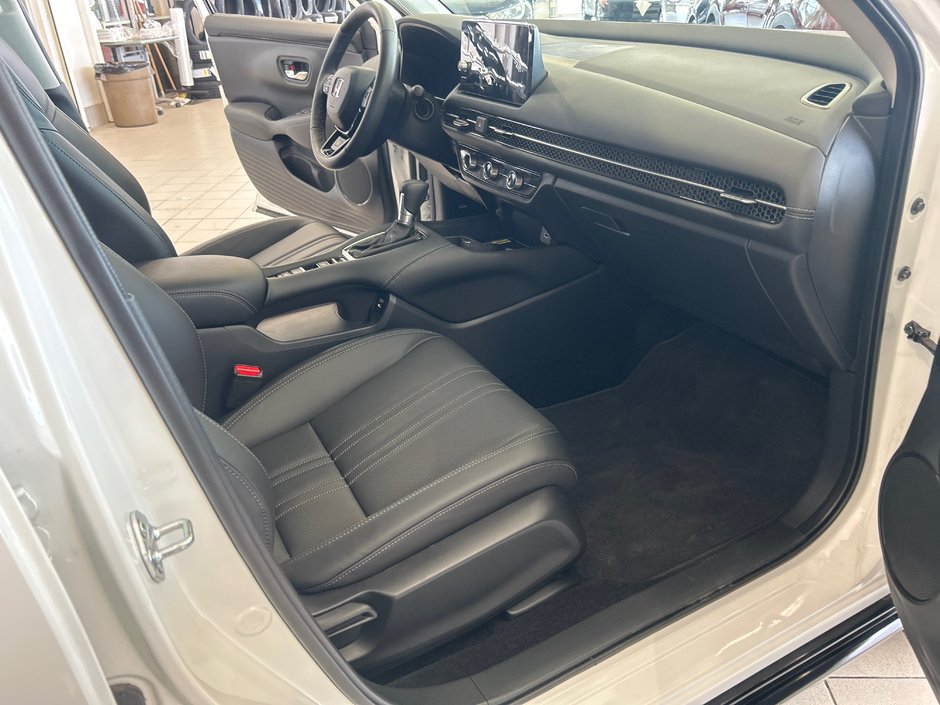 2025 Honda HR-V EX-L Navi-10