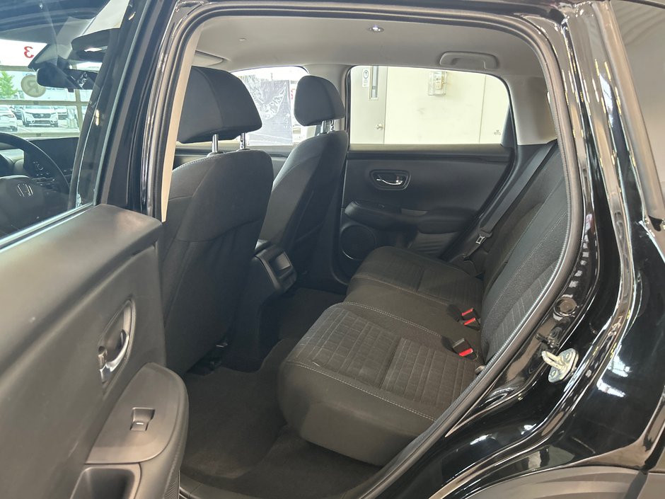 2025 Honda HR-V LX-10