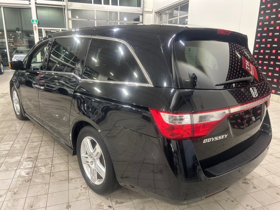 Honda Odyssey Touring 2012-8