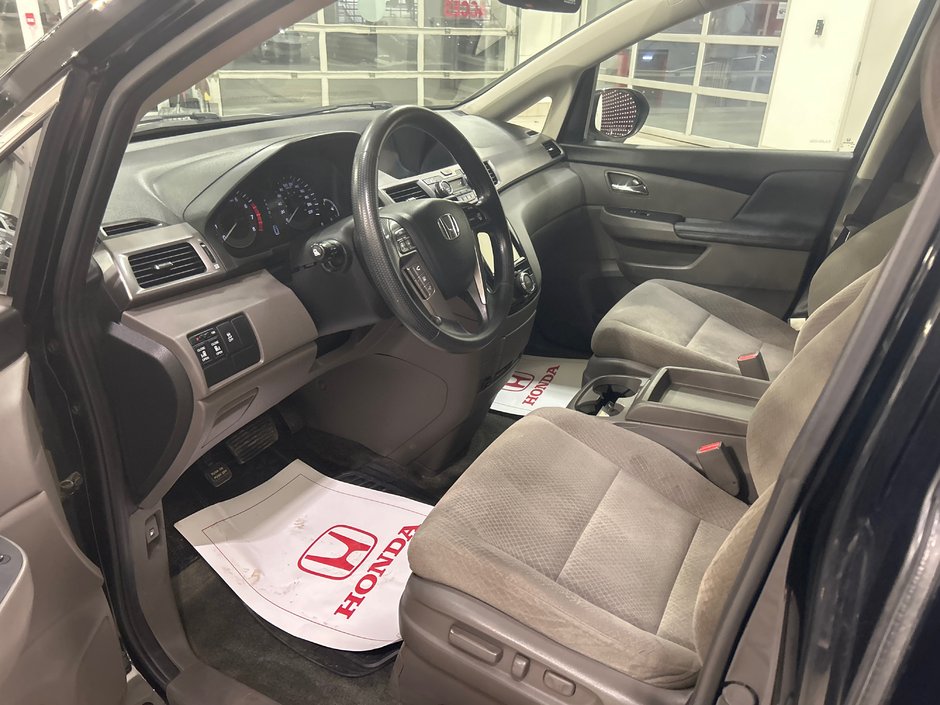 Honda Odyssey EX 2016-16