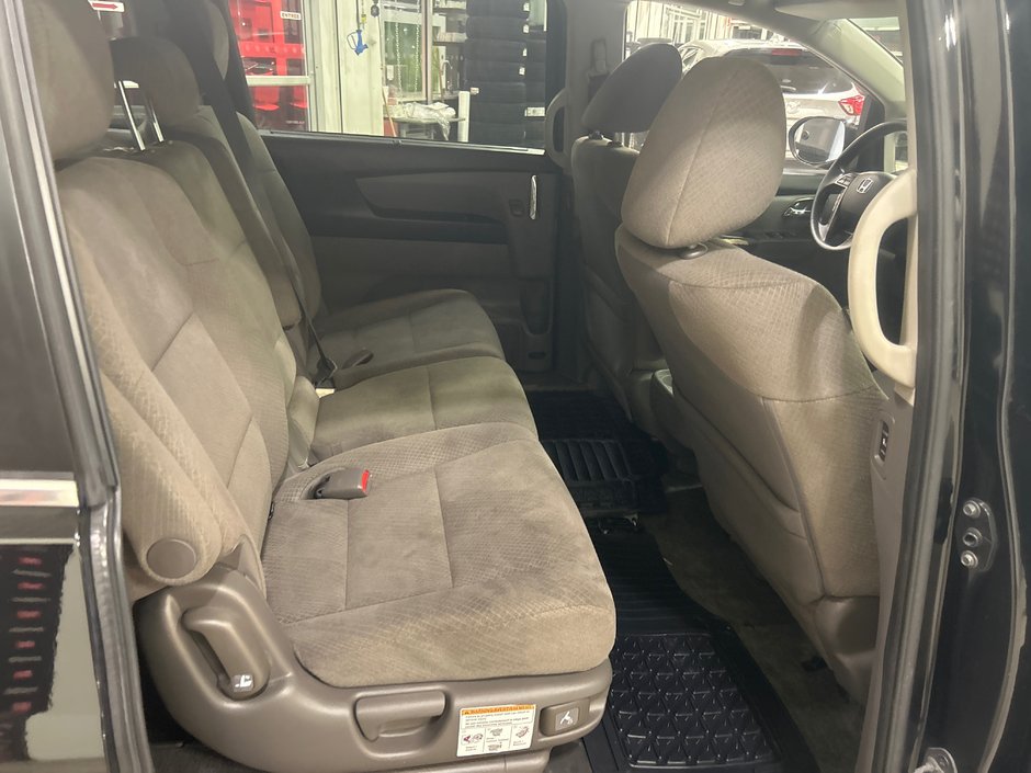 Honda Odyssey EX 2016-10