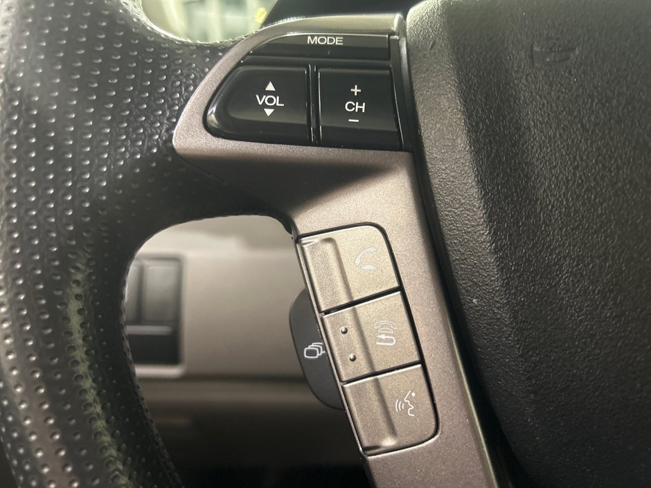 Honda Odyssey EX 2016-24