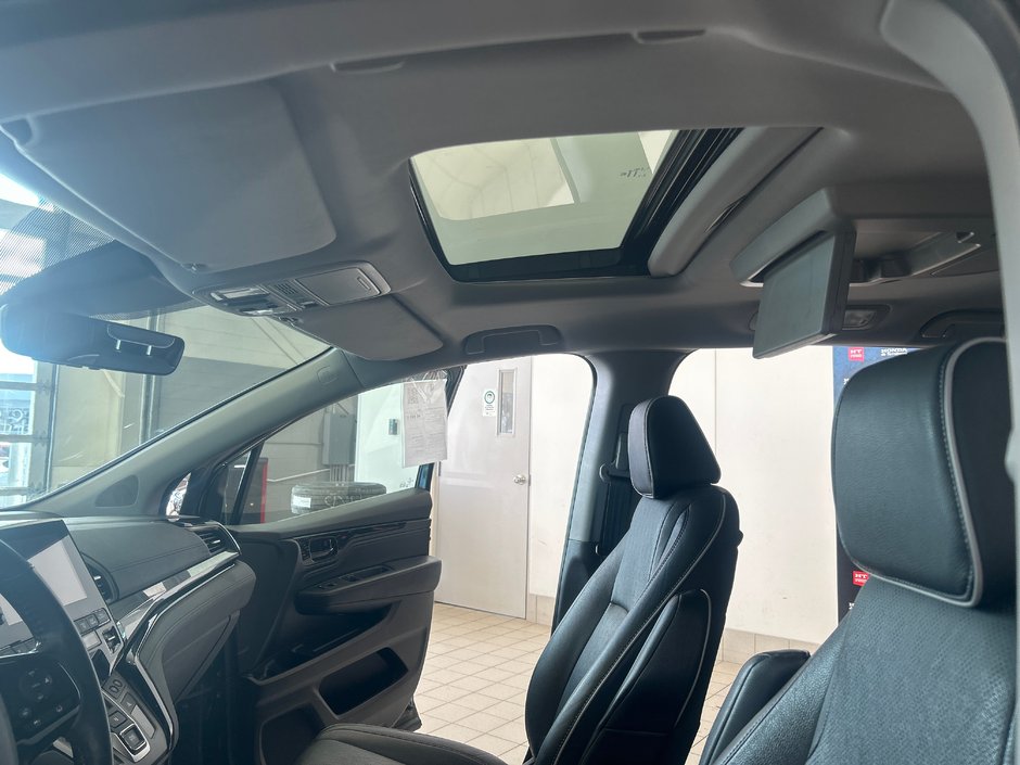 Honda Odyssey Touring 2022-19