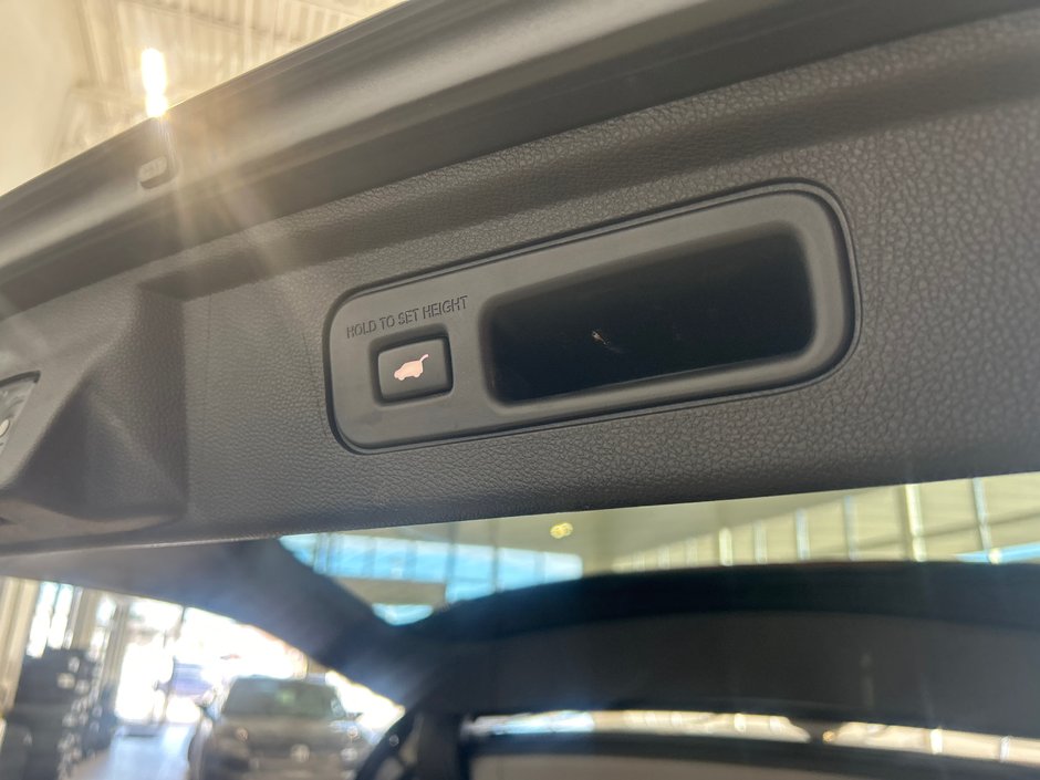 Honda Odyssey Touring 2022-10