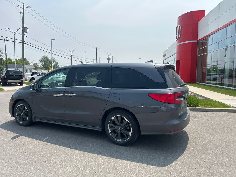 Honda Odyssey Touring 2023-3