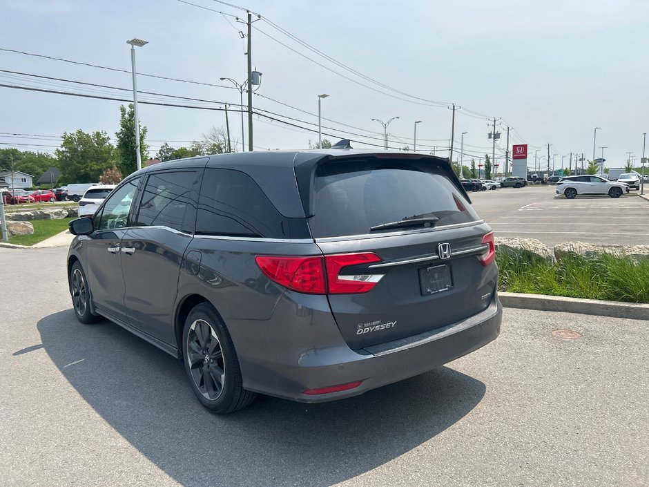 Honda Odyssey Touring 2023-4