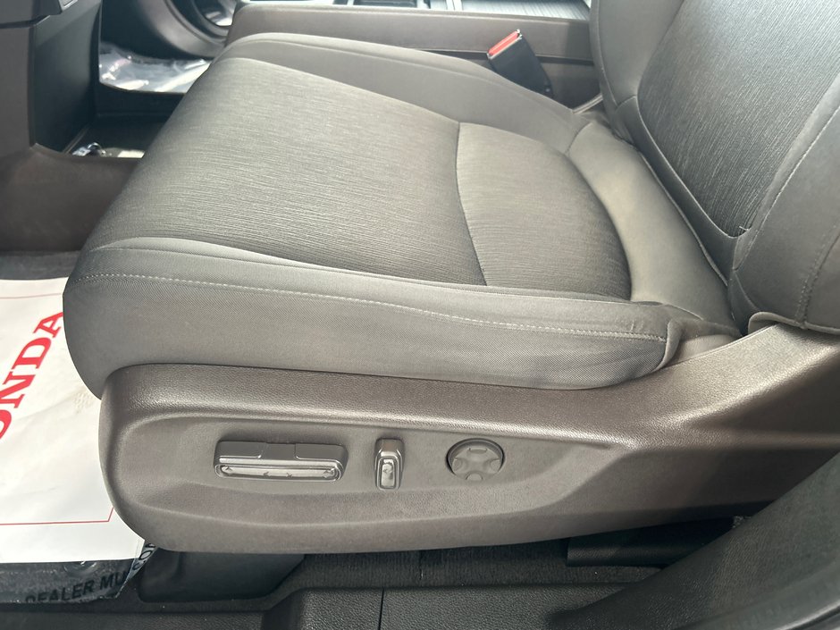 Honda Odyssey EX 2023-23