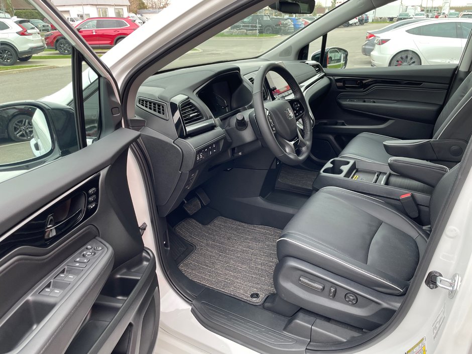 Honda Odyssey Touring 2024-13