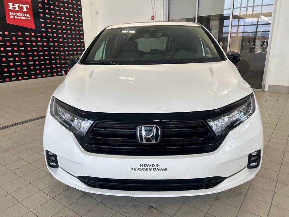 Honda Odyssey Touring / Black Edition 2024-3