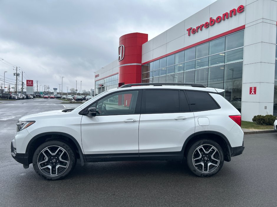 2023 Honda Passport Touring-1
