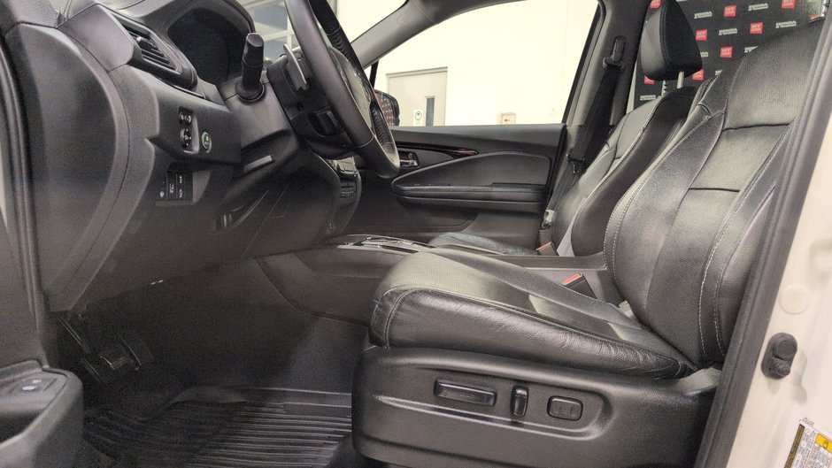 2017 Honda Pilot Touring-19