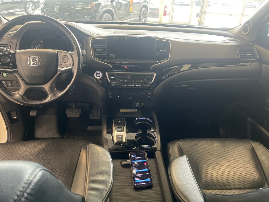 2019 Honda Pilot Touring 7-Passenger-12