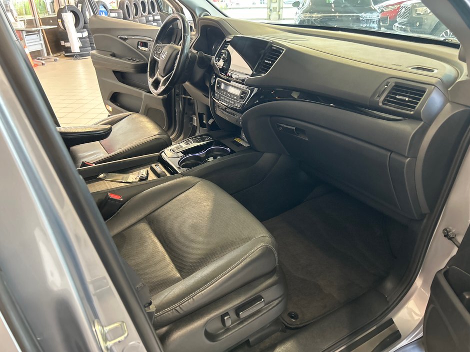 Honda Pilot Touring 7-Passenger 2021-14