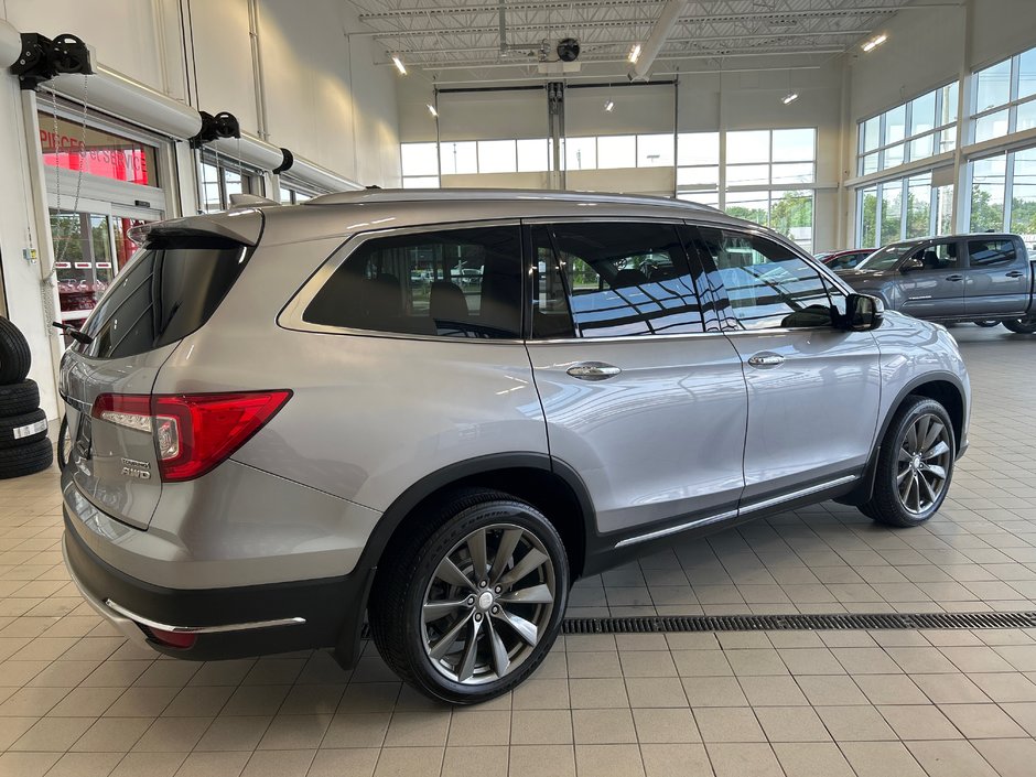 Honda Pilot Touring 7-Passenger 2021-5