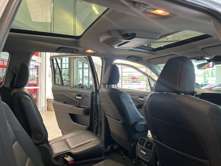 Honda Pilot Touring 7-Passenger 2021-36